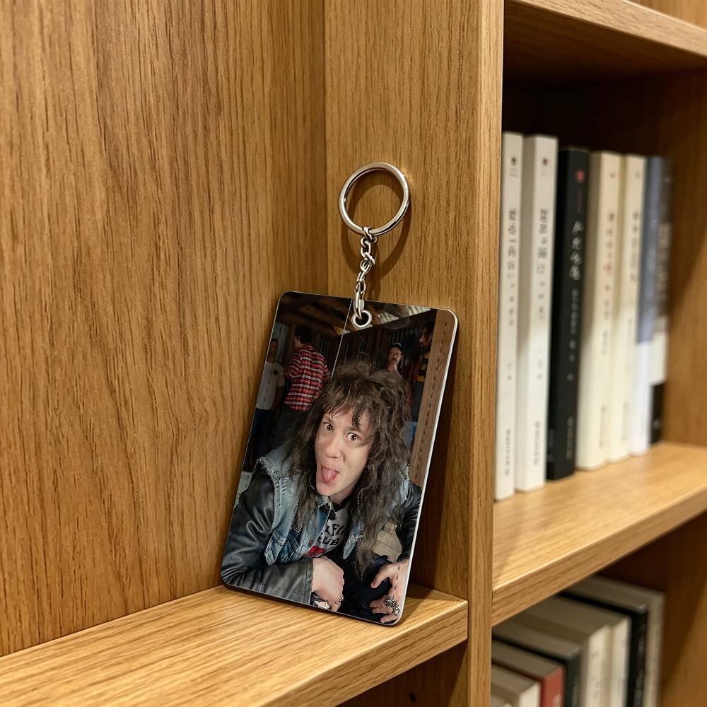 actor J-Joseph Quinn Cat Badge - Leather Work ulasan dan harga