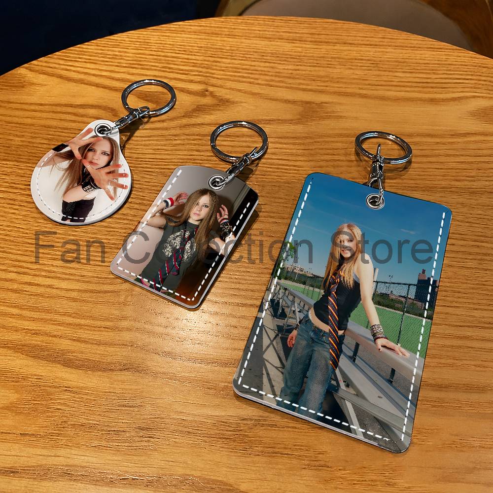 Singer A-Avril Holder Keychain - Leather Work ulasan dan harga